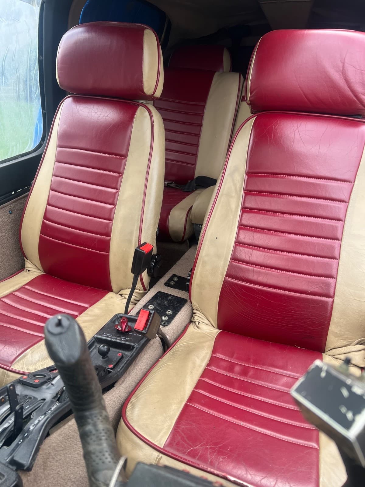 Complete set of leather seats from 1990  Socata TB10