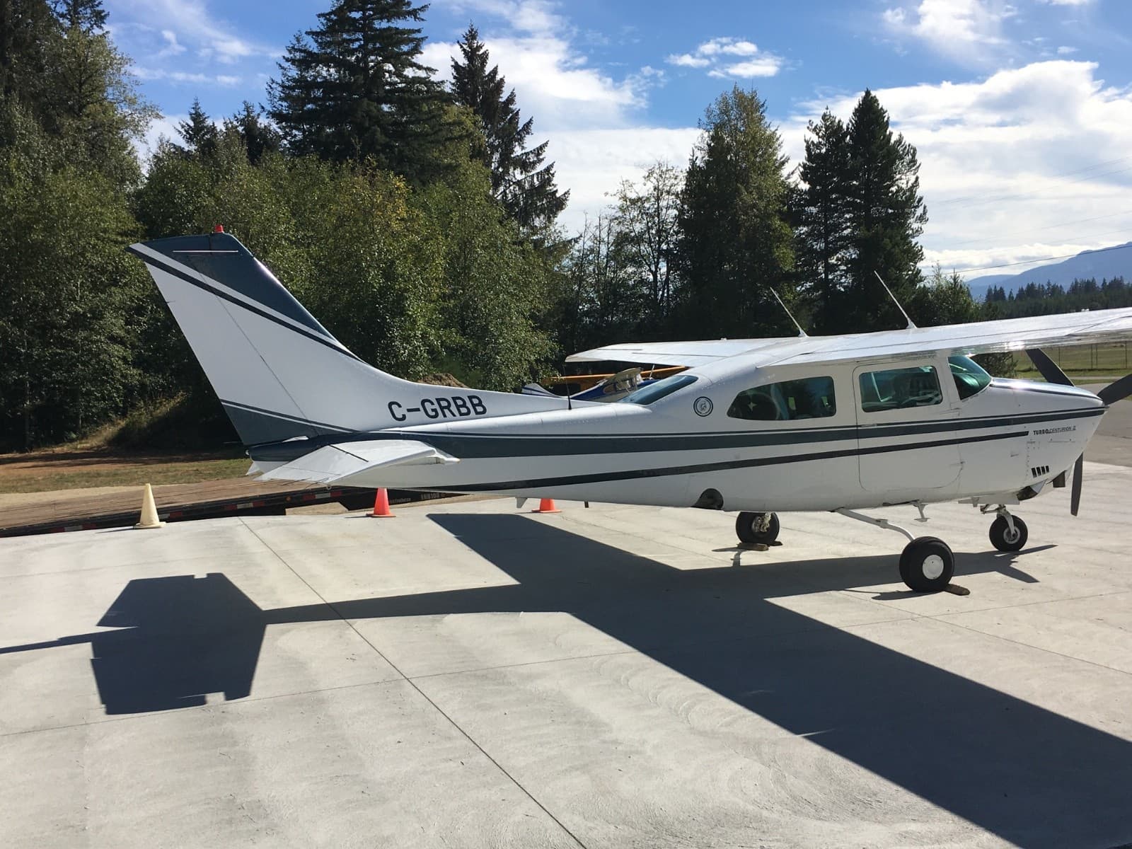 Cessna 210 L Centurion Aircraft