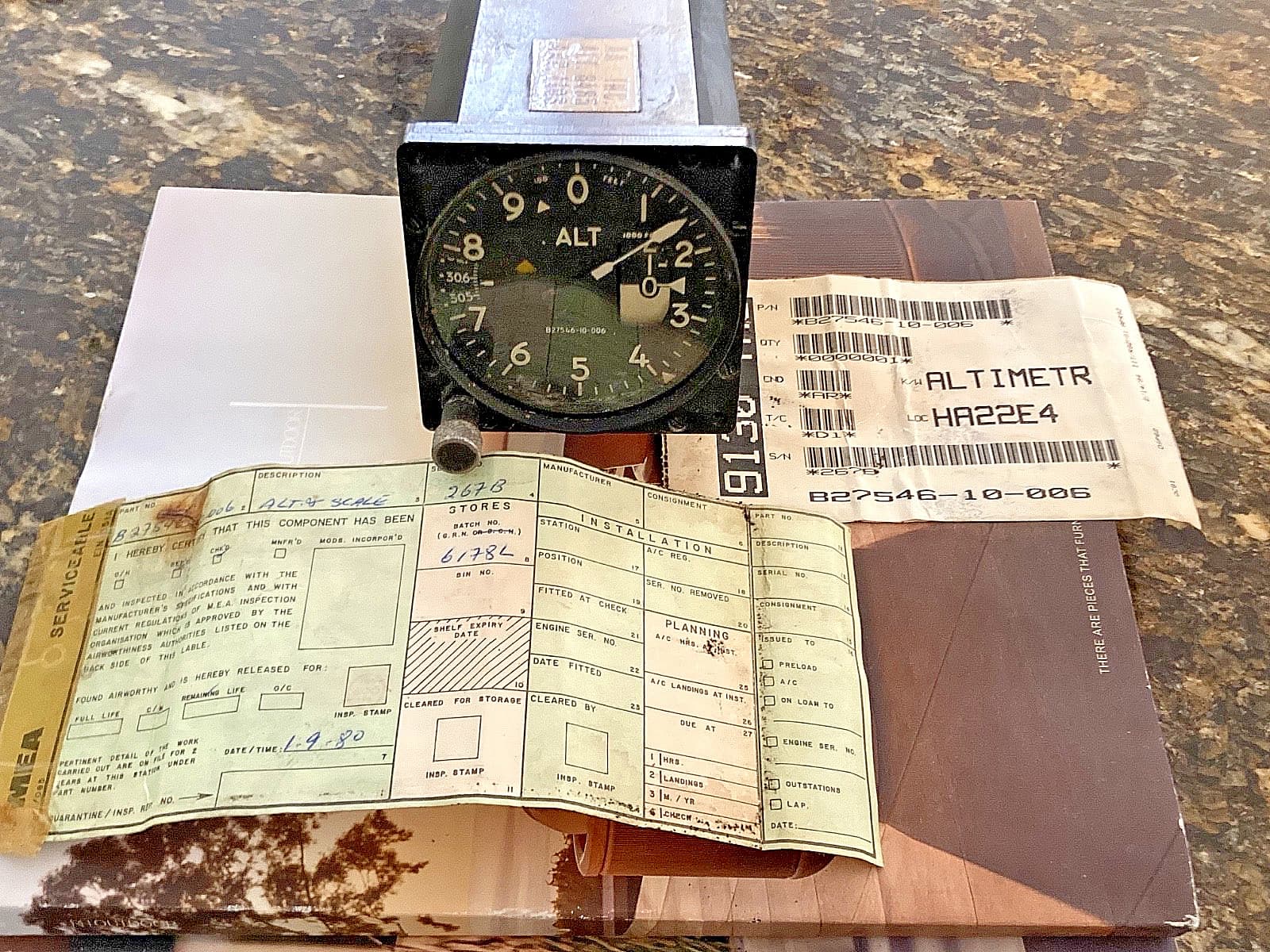 Vintage Kollsman Aircraft Altimeter – Pressure Corrected Type -1000 to 50,000ft — photo 1