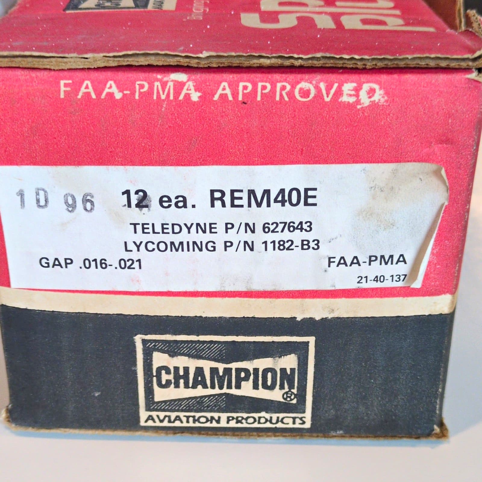 Champion Spark Plug REM40E - Pack of 10 Spark Plugs